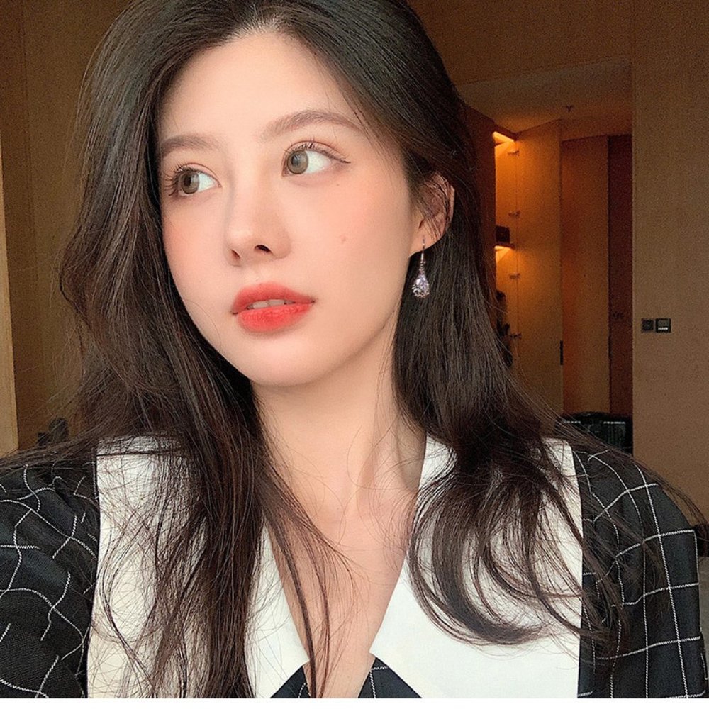 Last Pair💕Tear Crystal Egg Drop Golden Floral Earrings - Picture 9 of 11